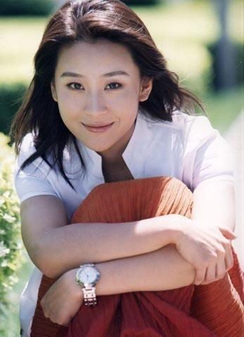 苗圃爆料大学生表白视频,大学生勇敢表白，苗圃视频记录浪漫瞬间