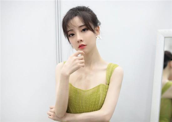 易阳最新爆料新闻直播,揭秘直播行业背后惊人内幕