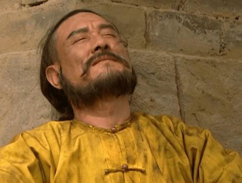 新闻爆料诈骗犯被抓视频,警方曝光抓捕全过程