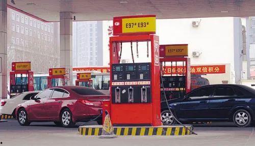 济宁加油站爆料视频最新,揭秘油品真伪与价格猫腻