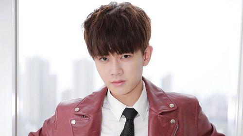 最新爆料任嘉伦,神秘女友身份引热议，粉丝纷纷猜测