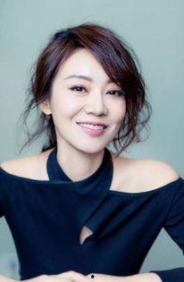 闫妮爆料新闻视频大全,揭秘明星幕后故事，视频大全带你领略娱乐圈真实一面